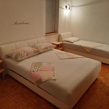 Holiday Home Villa Marin Stanici Esterno foto